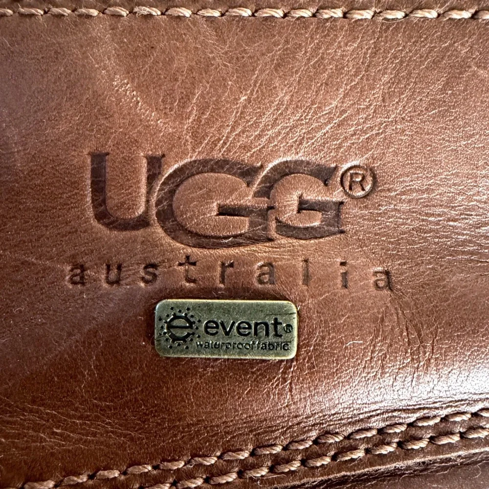UGG Australia Adirondack Boots Mens Sz 11 Brown Leather Waterproof Winter Vibram